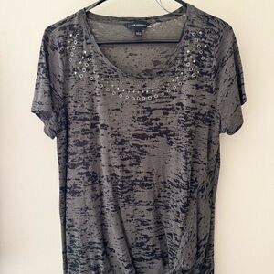 Rock & Republic SZ L Sheer Short Sleeve Top with Twist at Bottom NWOT